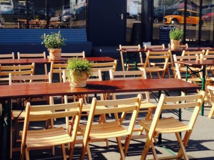 Foto:  Oskar J&amp;auml;ger deli ehrenfeld